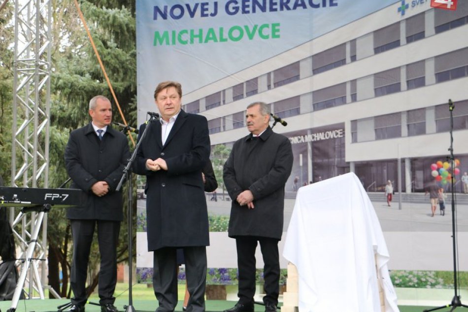 Začala sa výstavba nemocnice novej generácie v Michalovciach