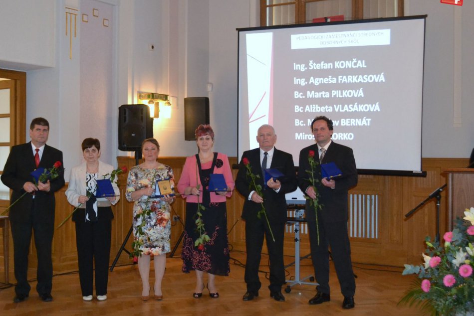 Učitelia z Nitrianskeho kraja získali ocenenia za svoju prácu