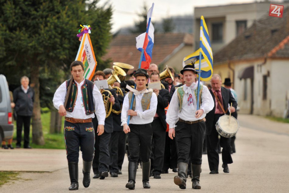Oslavy výročia narodenia a otvorenie turistického Chodníka J. Hollého
