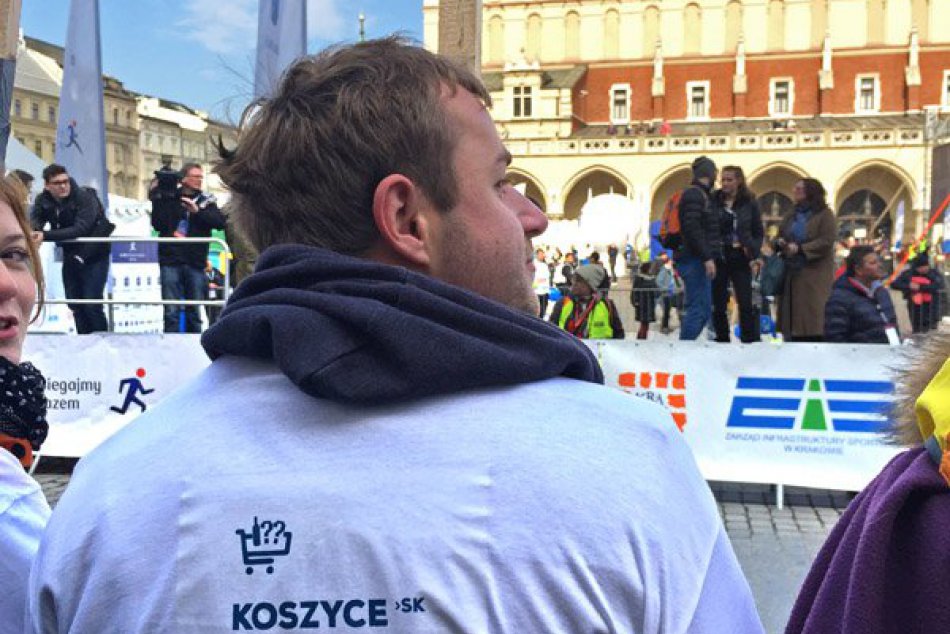 FOTO: Košické transparenty sa objavili na poľskom maratóne!