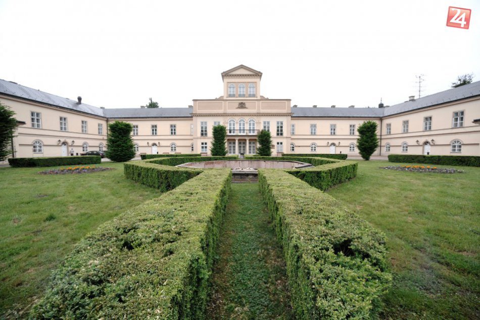 V zámockom parku môžete stretnúť voľne žijúce lesné zvery