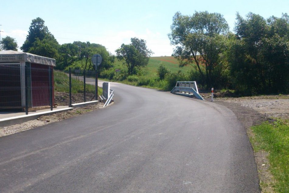 Cesta do Ludrovej - oprava mostíka