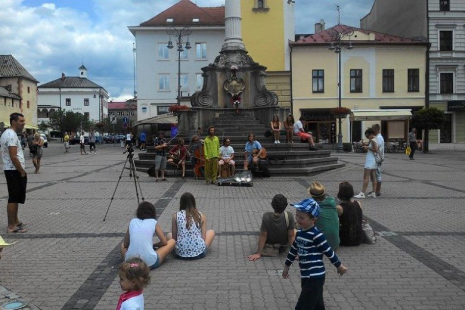Kapela z Prešova N3O Akustika: Hráva v uliciach mesta len tak