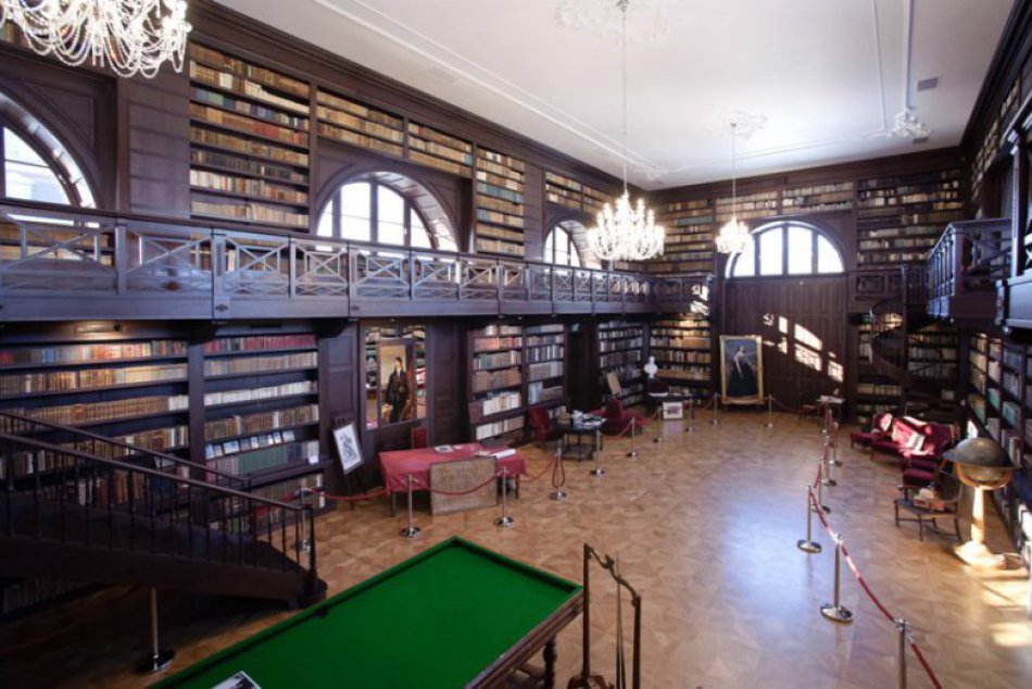 Unikátna knižnica v kaštieli Appónyiovcov v Oponiciach