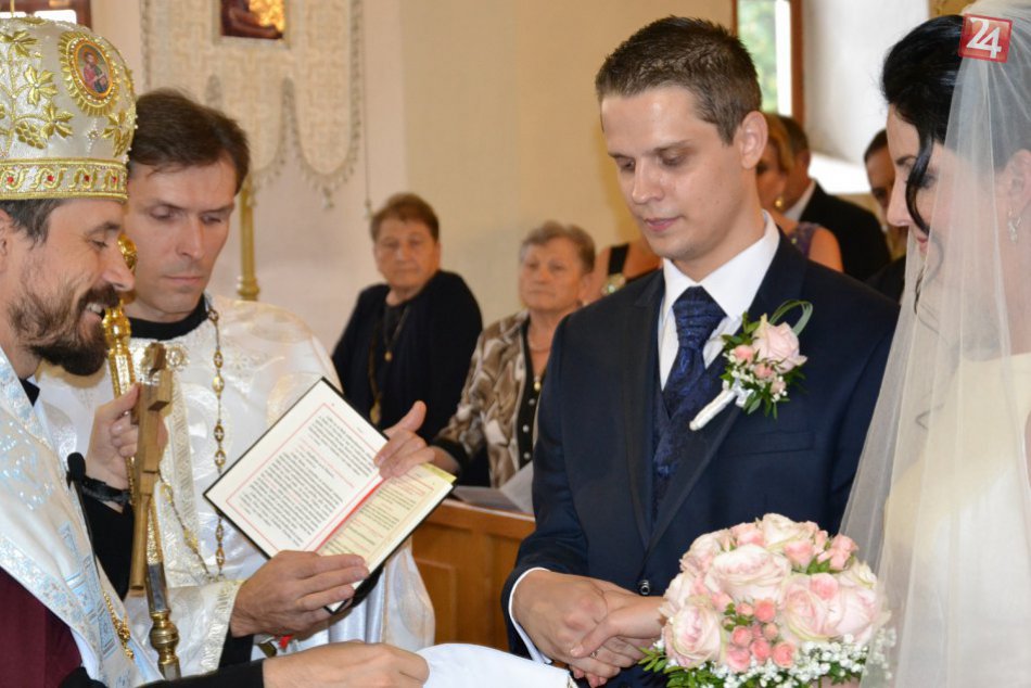 FOTO zo svadby: Primátorka Humenného Jana Vaľová ženila syna