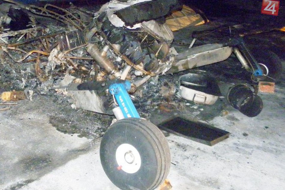 Na letisku v Boľkovciach zhoreli dve lietadlá