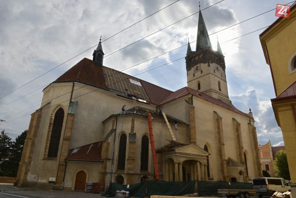 Pri opravách strechy Konkatedrály sv. Mikuláša sa vyskytli problémy