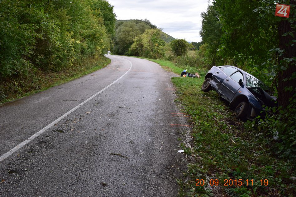 Hrozivé ZÁBERY z miesta nehody: Auto nabúralo do stromu