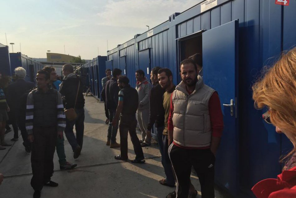 Tábor pre azylantov v Bergu 24. september 2015