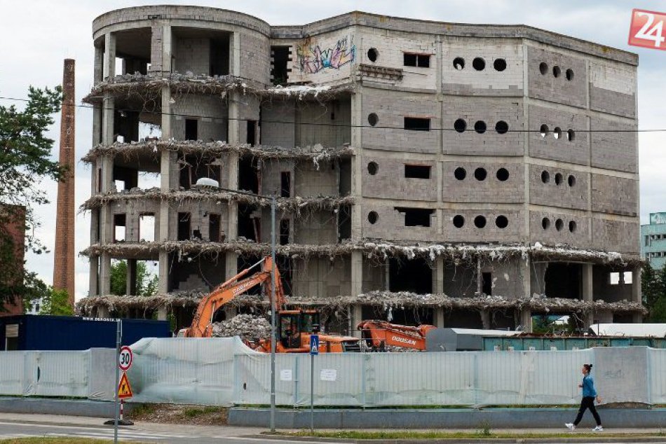 Michalovce: U susedov stavajú nemocnicu novej generácie