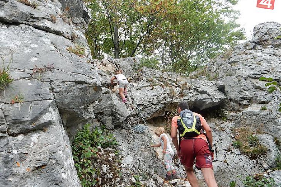 FOTO: Belské skaly pri Žiline opäť dostupnejšie