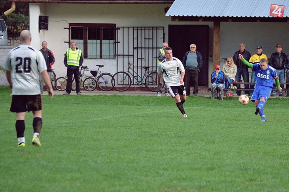 Obrazom: Futbalový zápas Bohúňovo - Rožňavské Bystré 2:0