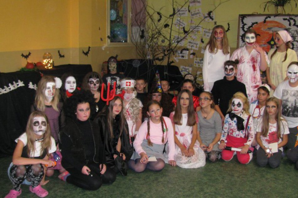 Odporné pavučiny, nechutné pavúky a netopiere: Revúcka škola zažila strašidelnú 