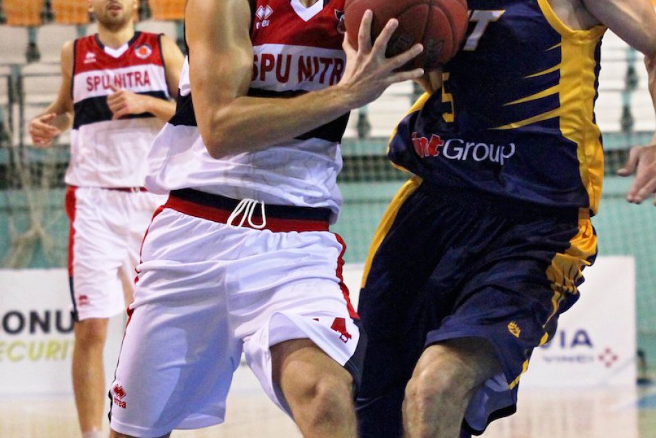 MBK SPU Nitra – Iskra Svit 66:64