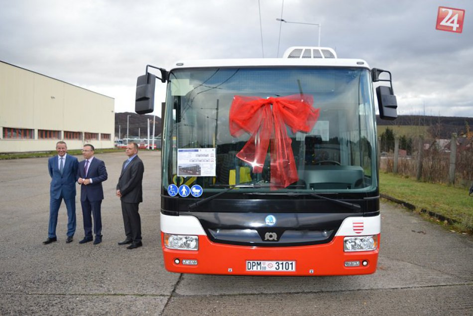 V Bystrici pribudli nové trolejbusy: Pozrite si moderné stroje v OBRAZOCH