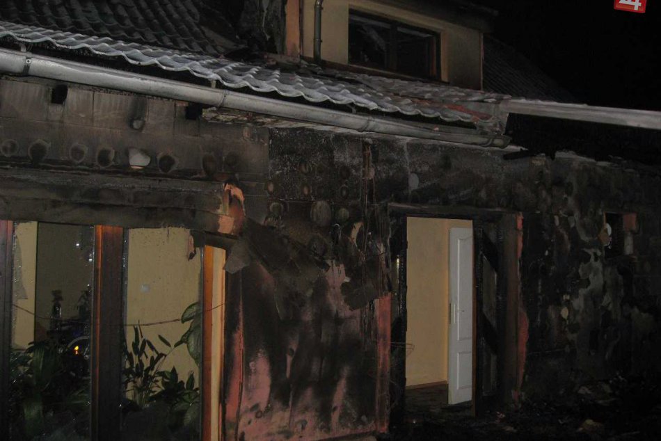 FOTO: Požiar rodinného domu