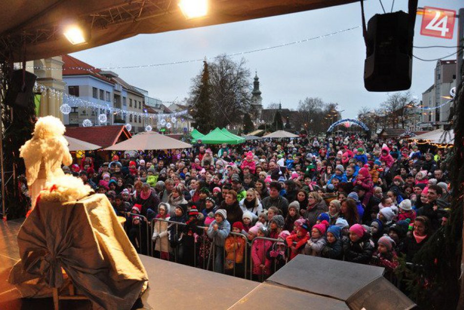 Na zvolenské námestie zavítal Mikuláš: Pomáhala mu aj primátorka