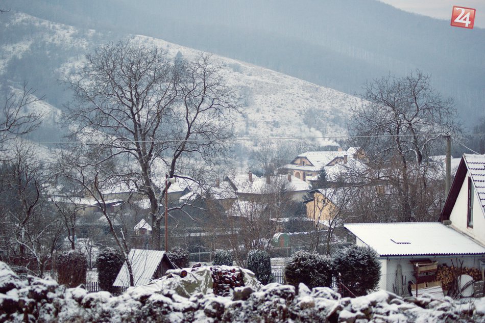 Obrazom: Zima konečne dorazila do Rožňavy a okolia