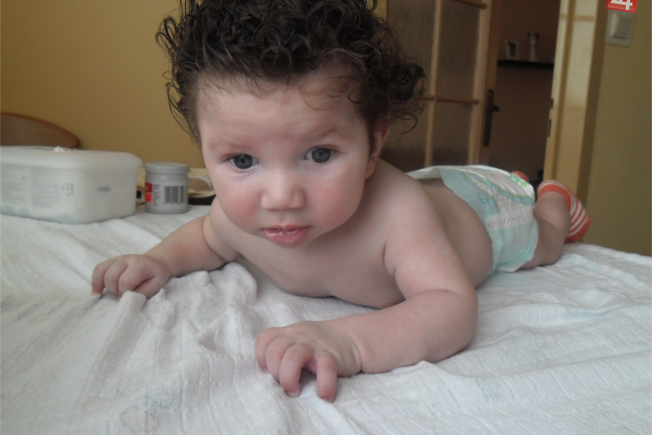 Chorý chlapček Max (2)