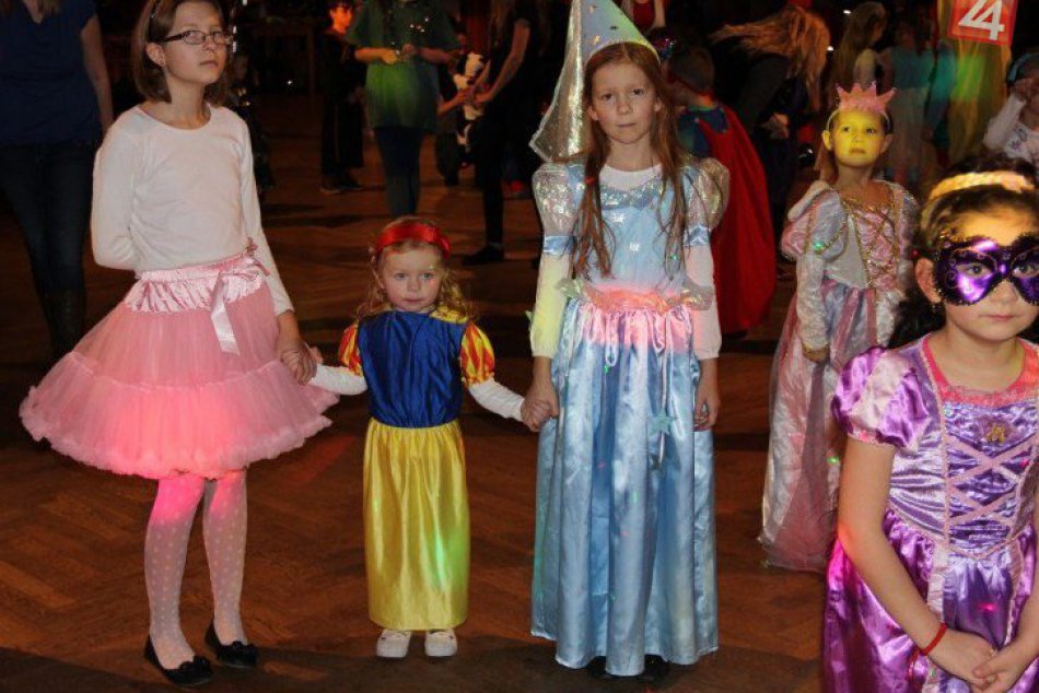 DETSKÝ FAŠIANGOVÝ KARNEVAL 2015