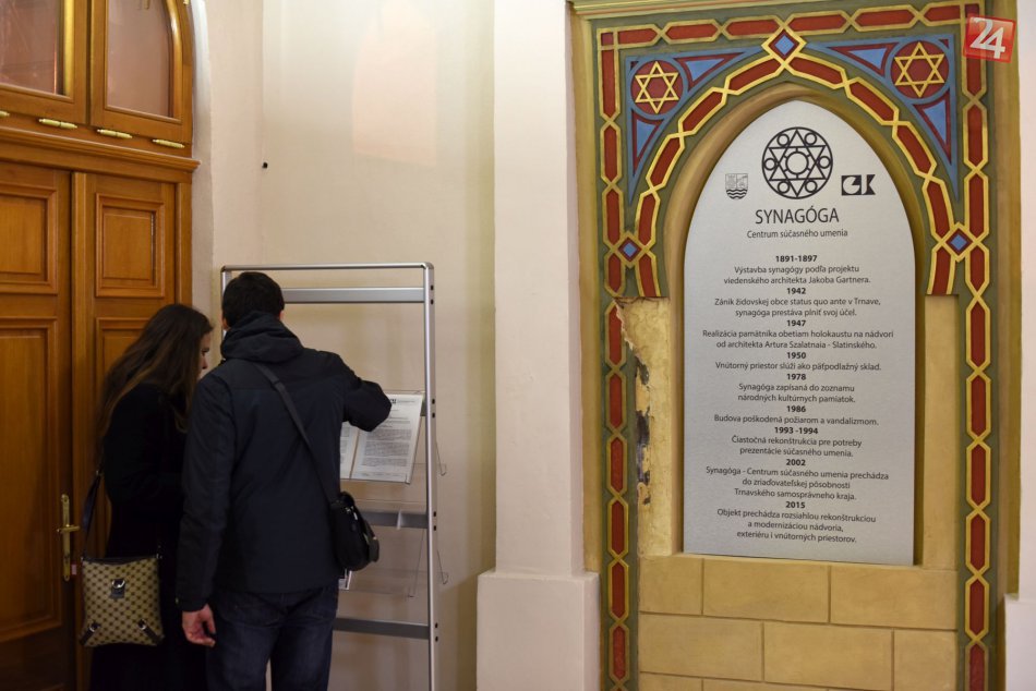 FOTO: Šibeničný termín stihli, vynovená synagóga je pripravená na podujatia