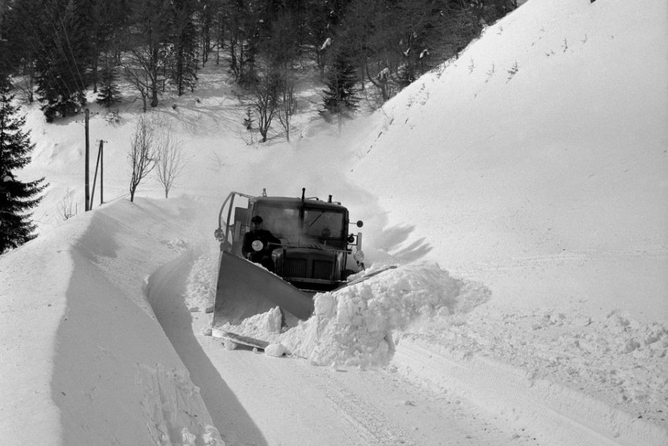 Snehová kalamita na Čertovici: Záveje dosahovali výšku 6 metrov
