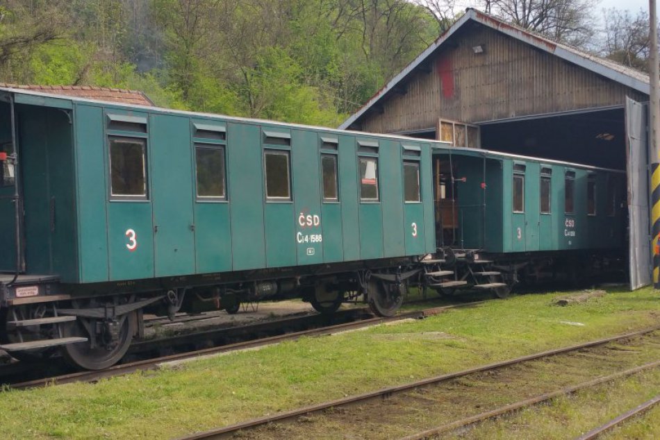 FOTO: Unikátny ozubnicový vlak zo Zbojskej