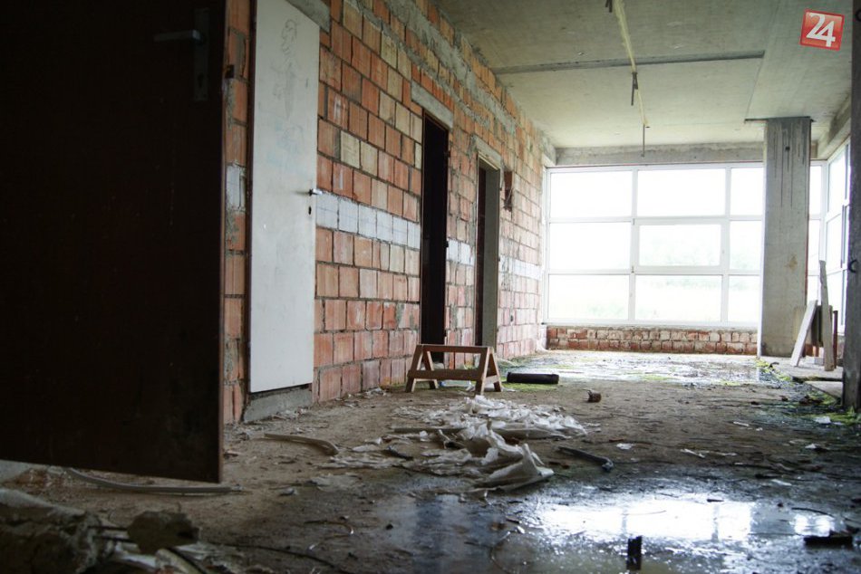 FOTO: Pavilón žiarskej nemocnice je v dezolátnom stave