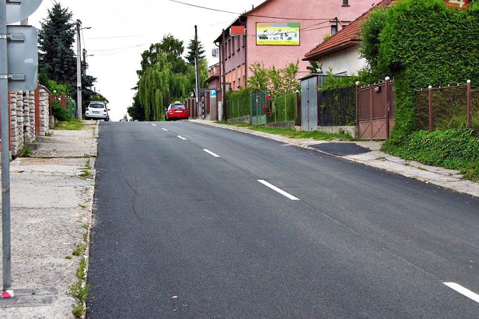 Obrazom: Pribudol nový asfalt a aj obmedzenia
