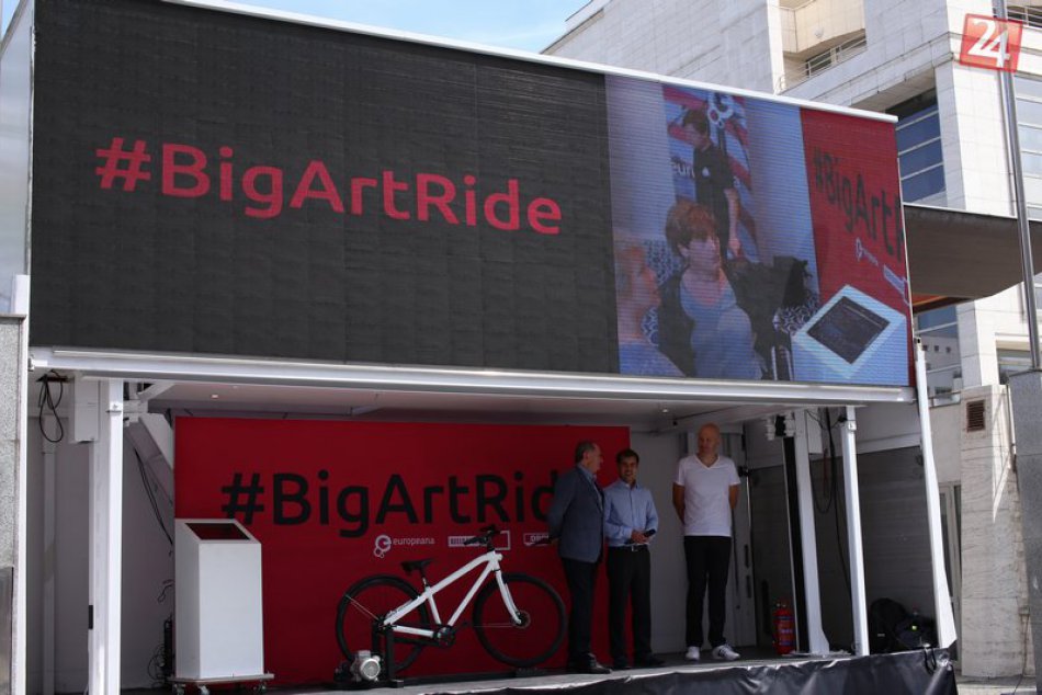 Vyrazili sme na virtuálnu prehliadku Európou s #BigArtRide v Bratislave!
