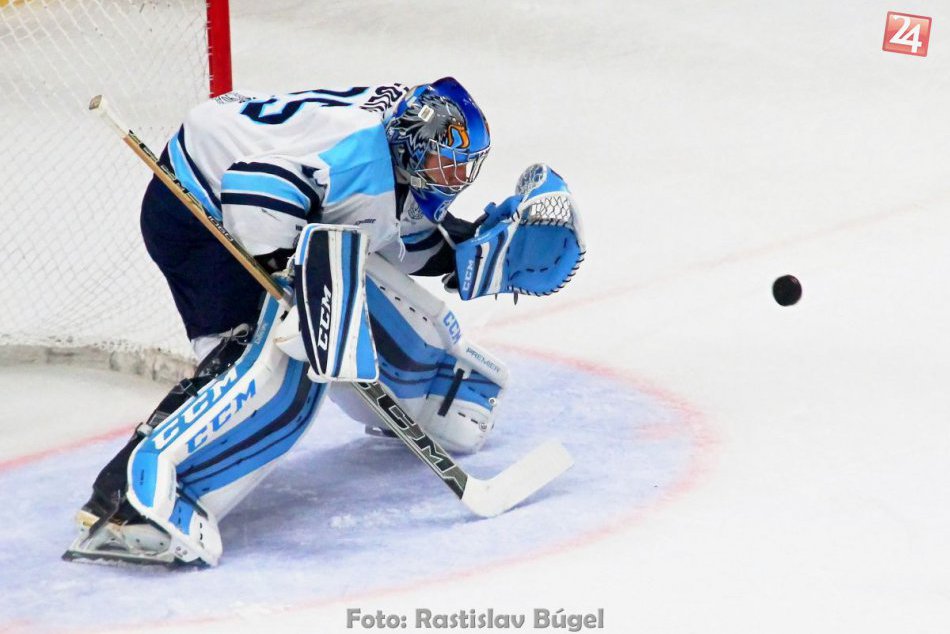 FOTO: HK Nitra na úvod s remízou, videlo ju vyše 1600 divákov!