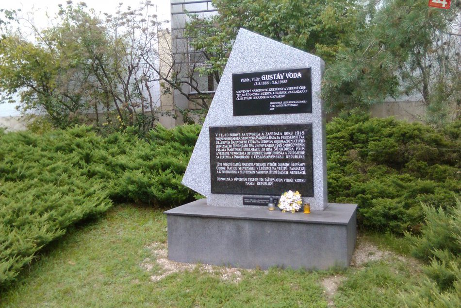 FOTO: Zaujímavý pamätník v centre Lučenca