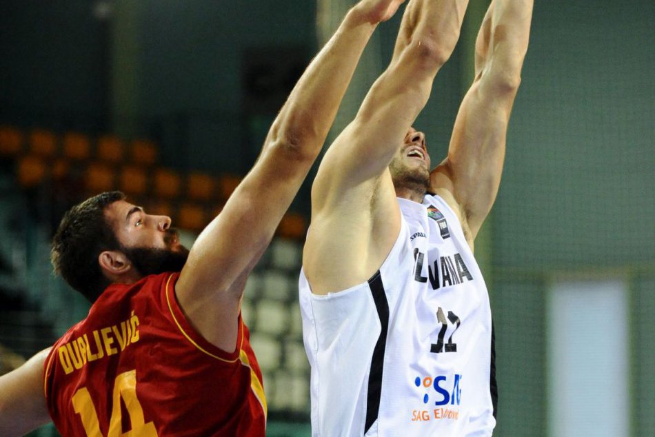 FOTO: Basketbalová reprezentácia v Nitre, nestačila na favorizovanú Čiernu Horu