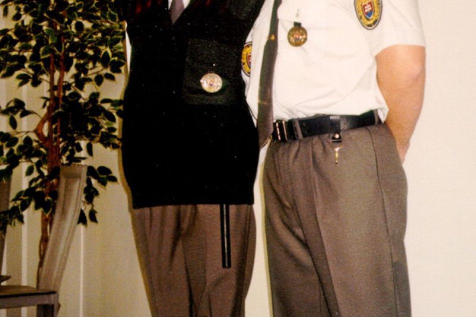 Uniformy ZVJS z roku 2001