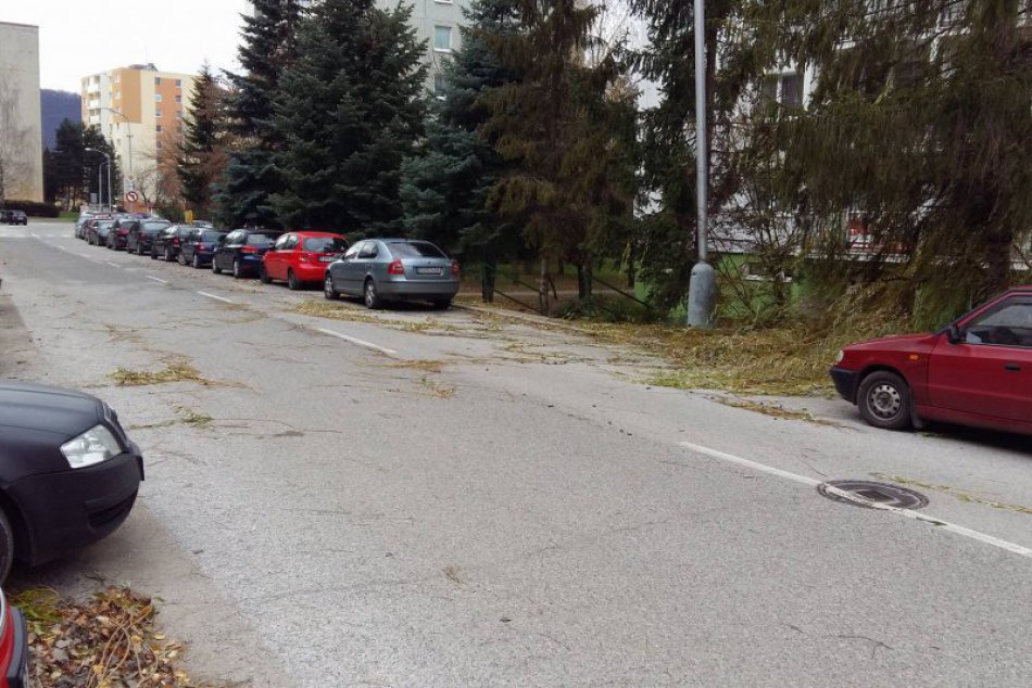 Aktuálne z Rožňavy: Vietor napáchal škody