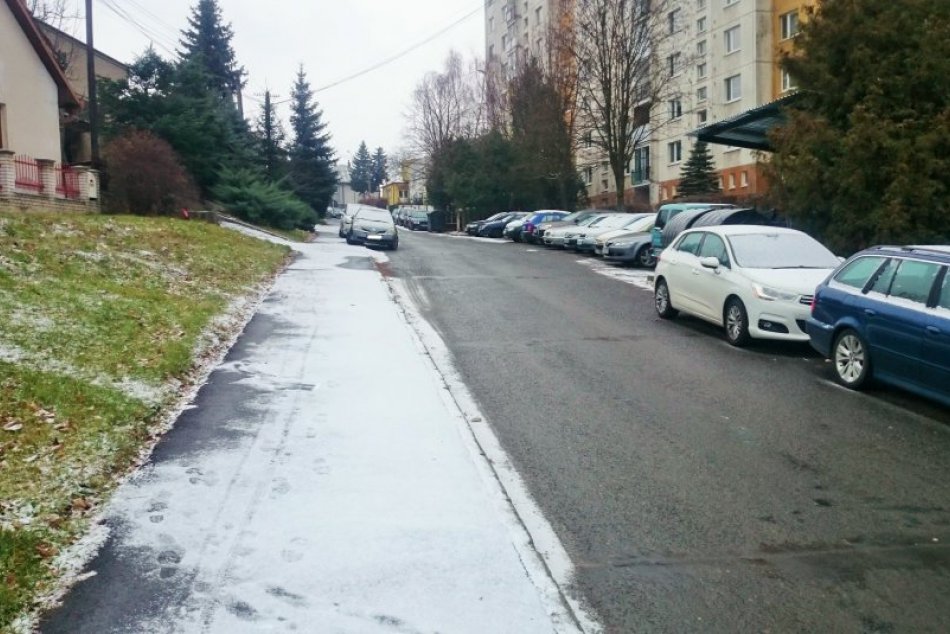 FOTO: Prešov sa zobudil do bieleho rána, v našom meste napadol sneh