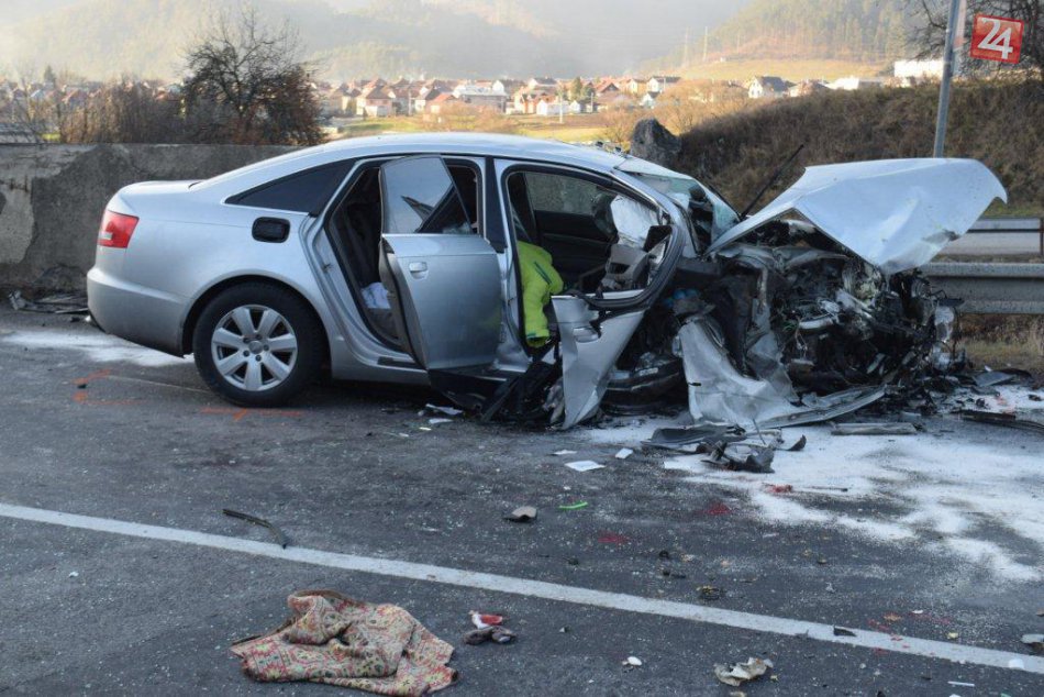 V OBRAZOCH: Vážna nehoda medzi Bystricou a Breznom