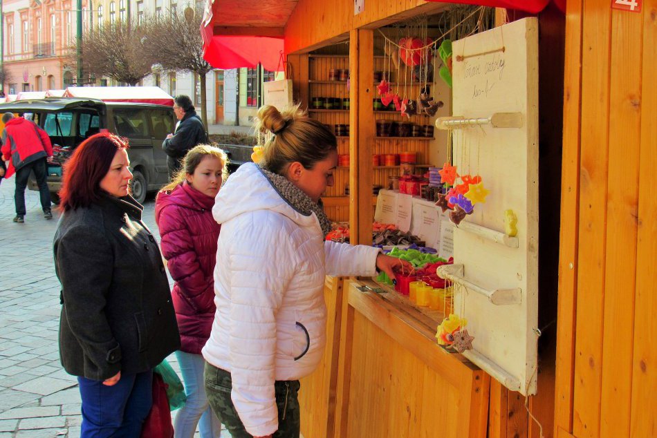 Stánky na vianočných trhoch v našom meste? Tieto dva nás rozhodne zaujali, FOTO