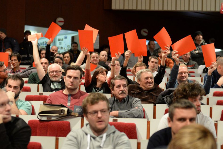 Decembrové rokovanie Mestského zastupiteľstva v Košiciach v búrlivej atmosfére