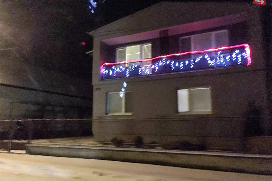 Fotky vianočnej svetelnej výzdoby v okolí Michaloviec