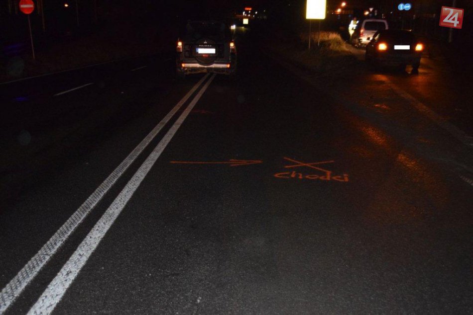 V OBRAZOCH: Mitsubishi zrazilo v Bystrici dvoch chodcov