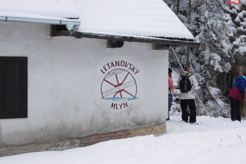 FOTOGALÉRIA: Ľadolezenie prilákalo do Slovenského raja desiatky súťažiacich