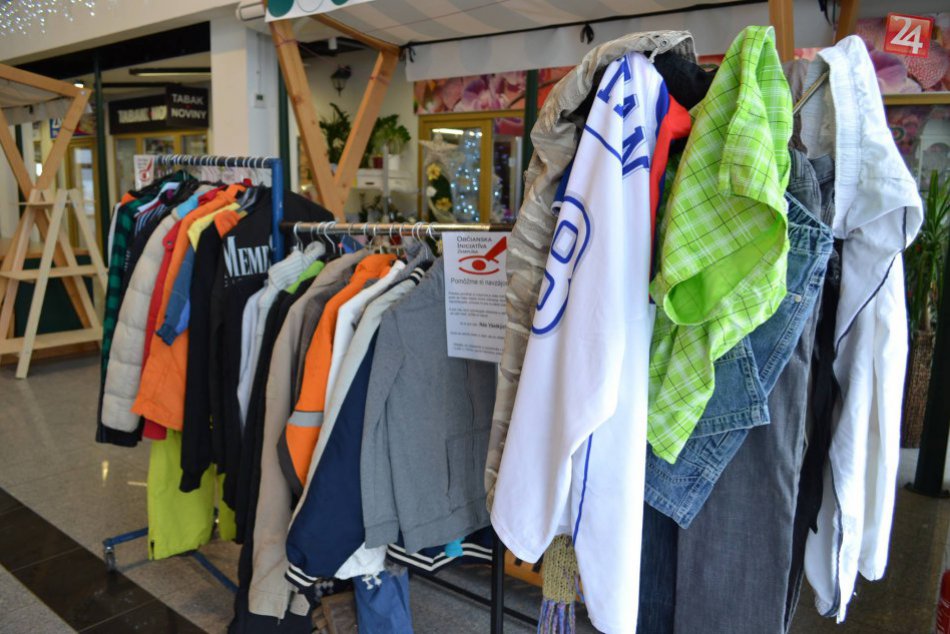 FOTOGALÉRIA: V Michalovciach zriadili vešiak pomoci