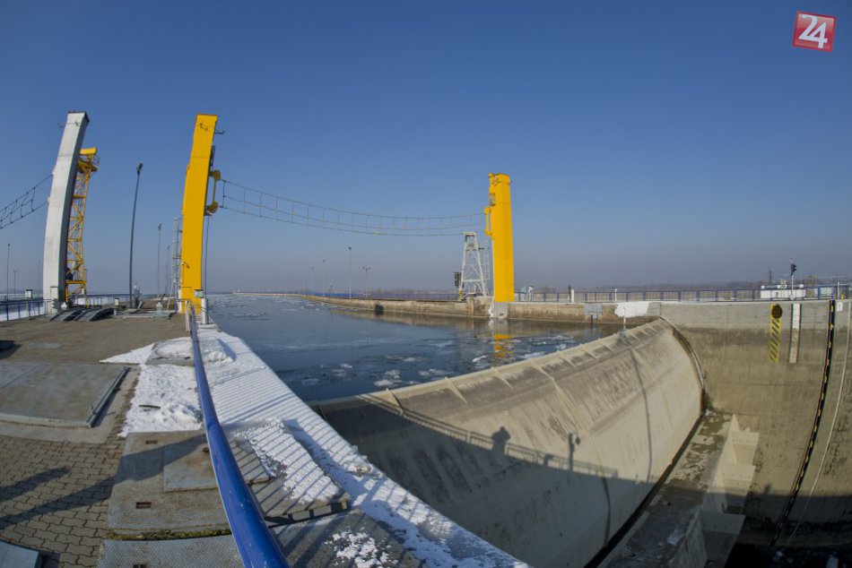 Plavba na Dunaji je pozastavená