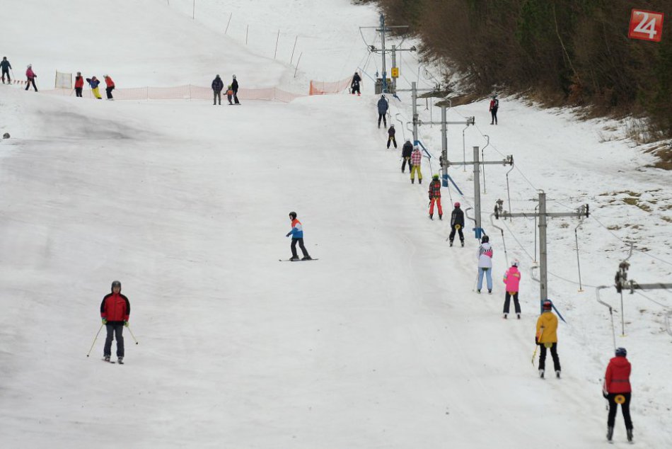 Obrazom: Na Plejsoch si môžete užiť jarnú lyžovačku