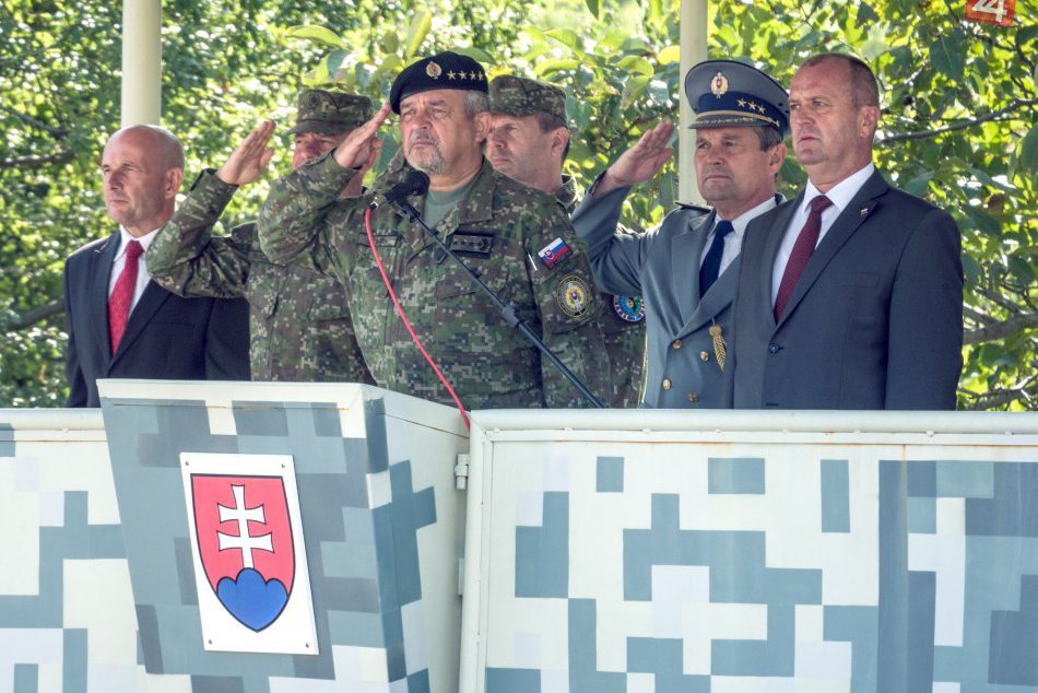 V OBRAZOCH: Návrat kontingentu slovenských vojakov z misie