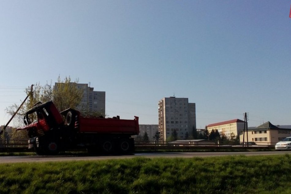 OBRAZOM: Na Ševčenkovej ulici v Humennom zasahovali hasiči