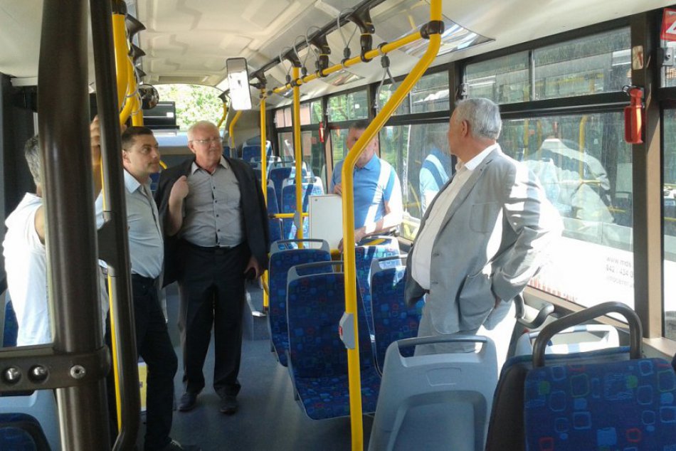 MHD v Považskej má nové autobusy: Toto sú oni!
