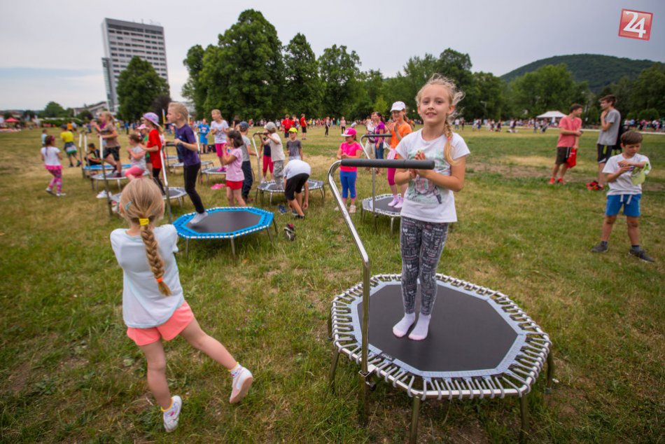 V OBRAZOCH: Park pod Pamätníkom zaplnili radosť a detská spontánnosť