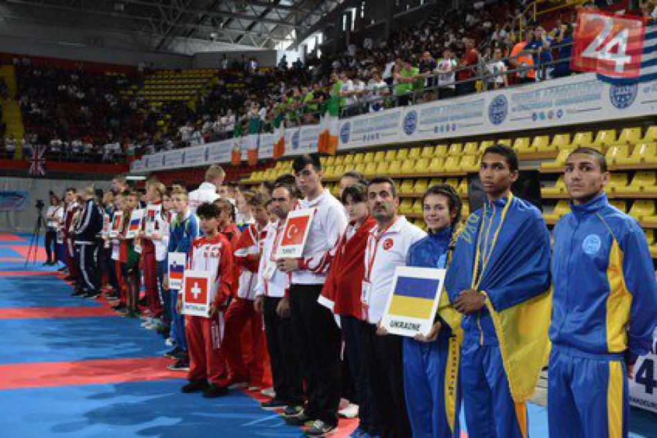 Majstrovstiev Európy juniorov a kadetov sa zúčastnili aj michalovskí kickboxéri